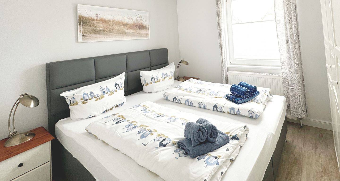 Ganze Wohnung, Seedüne 10 – Helle 3-Zimmer-Erdgeschosswohnung für Familien oder Urlaub mit Hund in Wenningstedt, Sylt
