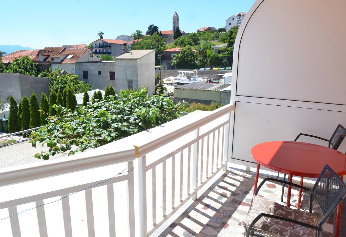 Entire apartment, Studio flat with balcony and sea view Gradac, Makarska As-13681-a in Gradac, Makarska Riviera