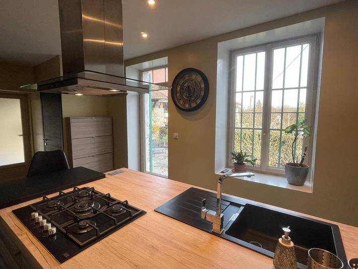 Gîte pour 2 personnes, avec jardin ainsi que vue et terrasse dans Passins - 4