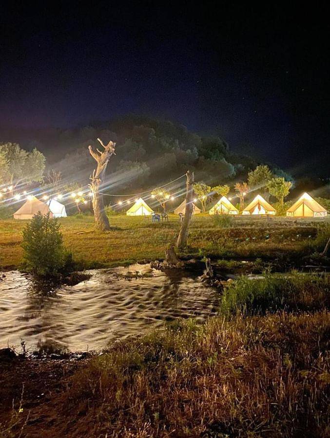 Tent in Lukowa, Wlora