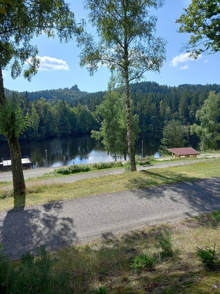 Freizeit- und Campinganlage Gaisweiher - Stellplatz für Touristen in Flossenbürg, Naturpark Nördlicher Oberpfälzer Wald