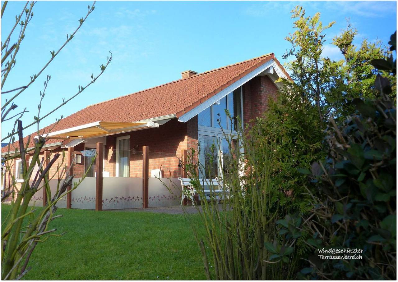 Komfortable eingerichtetes Ferienhaus im Ferienpark Am Südsee in Otterndorf, Cuxland