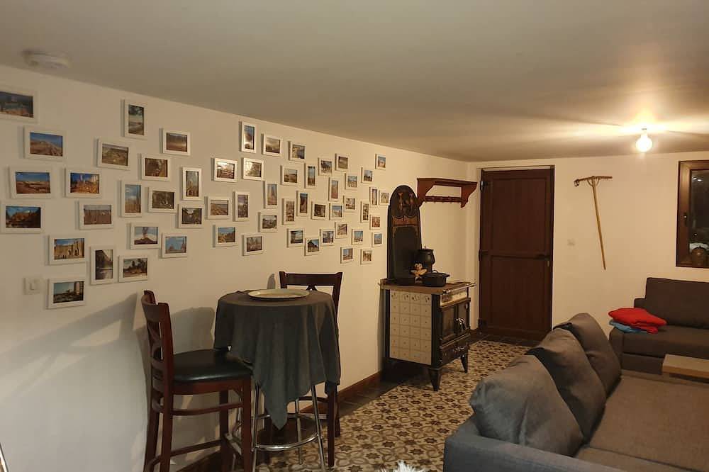 Entire apartment, Stylish apartment in chalet, Val d'Abondance-Portes du Soleil / 0 in Vacheresse, Thonon-les-Bains region