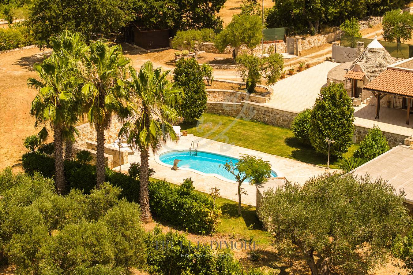 Td Villa Luna Trulli with Large Pool in Castellana Grotte, Province de Bari