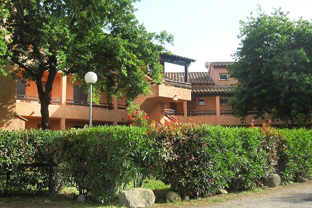 Ganze Wohnung, Residence Marina Corsa - Einzimmerwohnung für 2 Personen, direkt am Meer in Marina d'Oru, Ghisonaccia