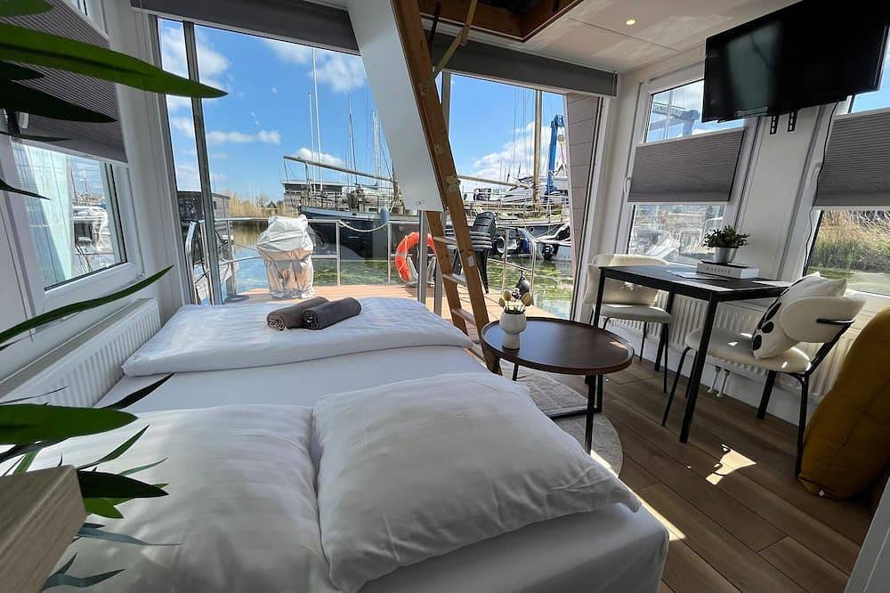Kleines, gemütliches Hausboot in Strandnähe und nahe der Restaurants in Zeewolde, Flevoland