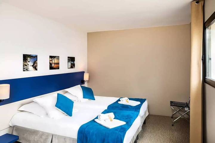 Gîte pour 4 personnes, avec terrasse, animaux acceptés dans Plage de Boulouris - 3