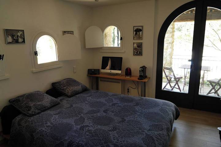 Location de vacances pour 6 personnes, avec terrasse et jacuzzi, animaux acceptés à Aigaliers - 2