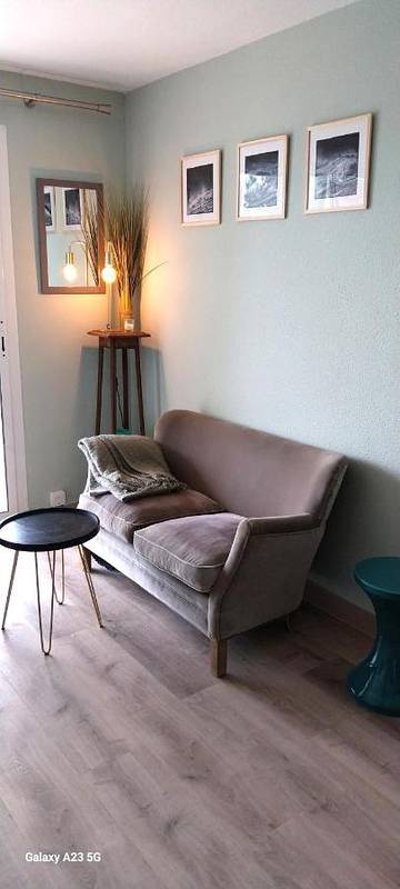 Gîte pour 2 personnes, avec piscine ainsi que balcon et vue dans Port de Gourmalon