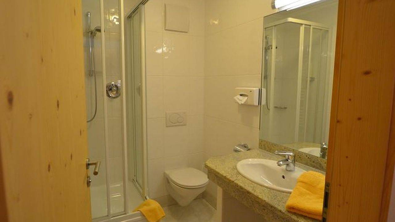 Geheel vakantieappartement, Vakantieappartement voor 2 personen met zwembad in Königsleiten, Kitzbüheler Alpen