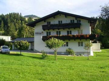 Ferienwohnung für 2 Personen, mit Terrasse und Garten sowie Sauna, mit Haustier im Salzkammergut