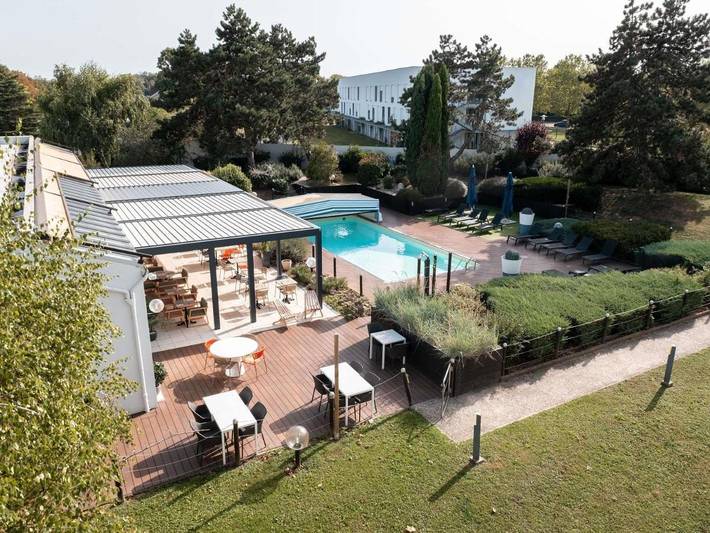 Hôtel pour 4 personnes, avec jardin et piscine