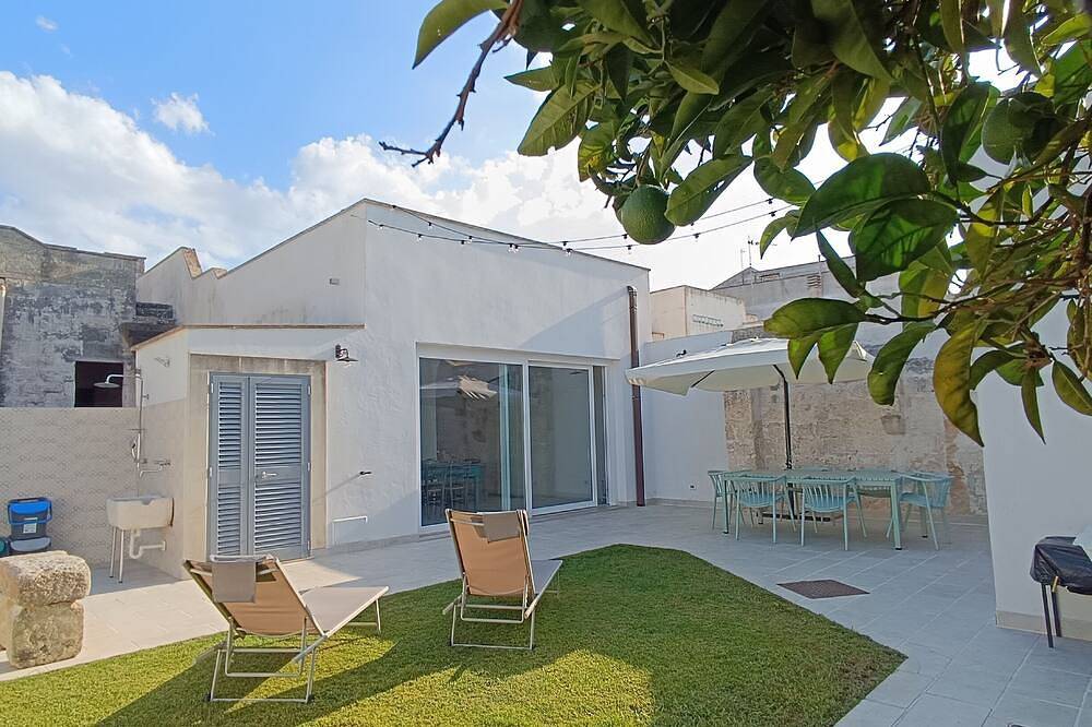 Dimora Santa Sofia, con Dèpandace e Giardino in Diso, Lecce Provinz