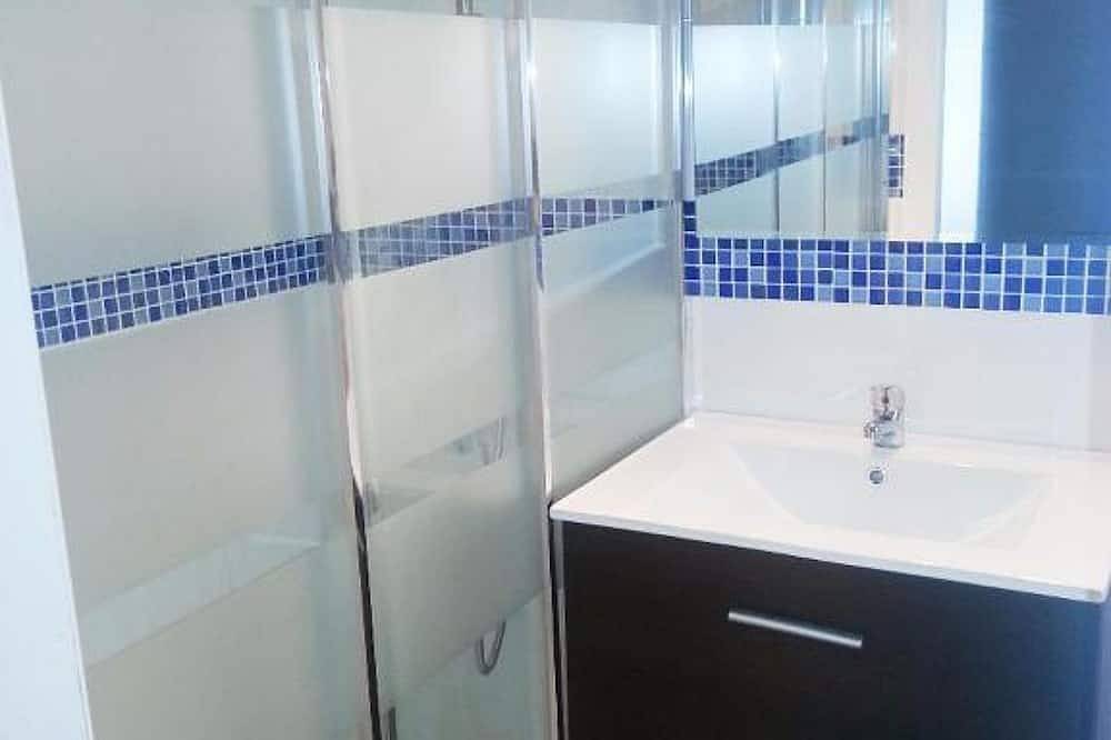 Entire apartment, Centro Madrid Rio - Monederos D (One bedroom apartment) in Madrid, Madrid Province