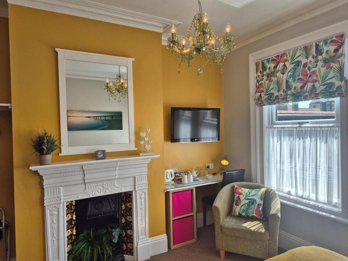 King Room with Garden View in Shanklin, Isle of Wight