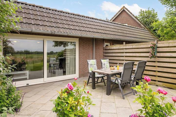 Ferienhaus für 2 Personen, mit Terrasse und Garten