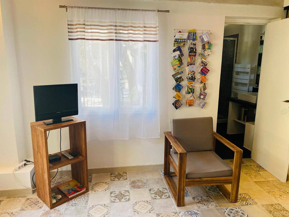 One-Bedroom House in Villeneuve-lès-Avignon, Région de Nîmes