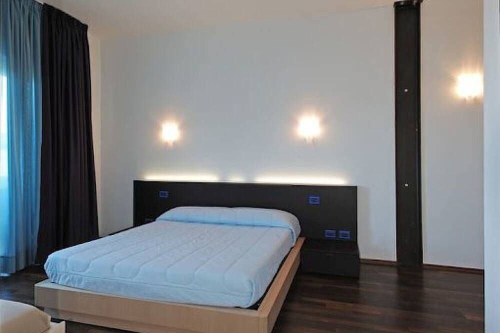Ganze Wohnung, Superior Zwei-Zimmer-Wohnung in Alba Beach, Alba Adriatica