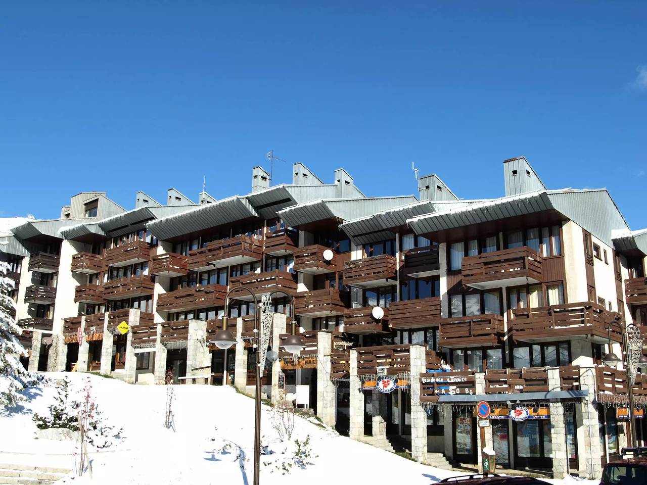 Geheel appartement, Appartement 2 kamers 4 personen dicht bij de pistes en winkels in de wijk Lavachet. Gelegen op de 4e verdieping van een in Tignes, Massif de la Vanoise
