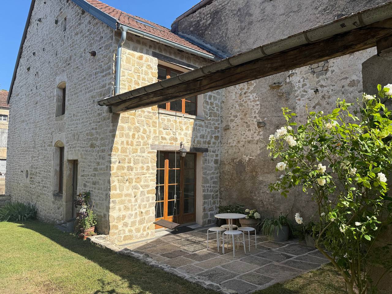Gîte pour 5 personnes avec piscine in Melay, Haute-Marne
