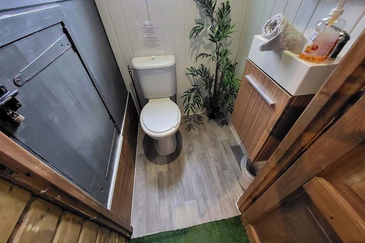 Location de vacances pour 10 personnes, avec sauna et jardin, animaux acceptés à Isigny-le-Buat - 2