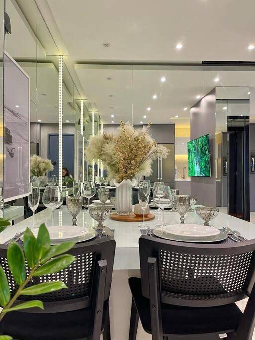 Casas e apartamentos de temporada para 5 pessoas, com balcão e sauna e ainda jacuzzi and piscina em Barueri