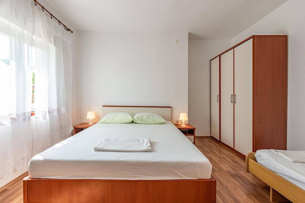 Appartamento intero, 1 camera da letto fantastico. in Kustići, Pag