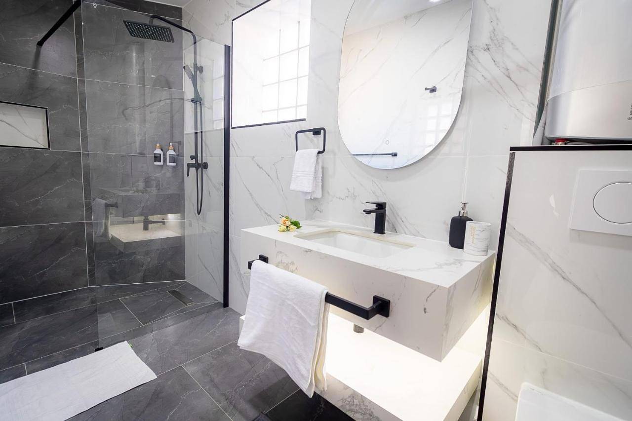 Appartement entier, La cosy - Moderne - Pro ou couple av Enfants - Entrer autonome -Les Bonn'appartts-sur-Seine in Bonnières-sur-Seine, Yvelines
