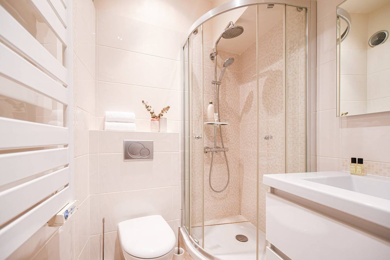 Appartement entier, Guestready - Appartement des Épinettes pour 4 ! in Paris, Île de France