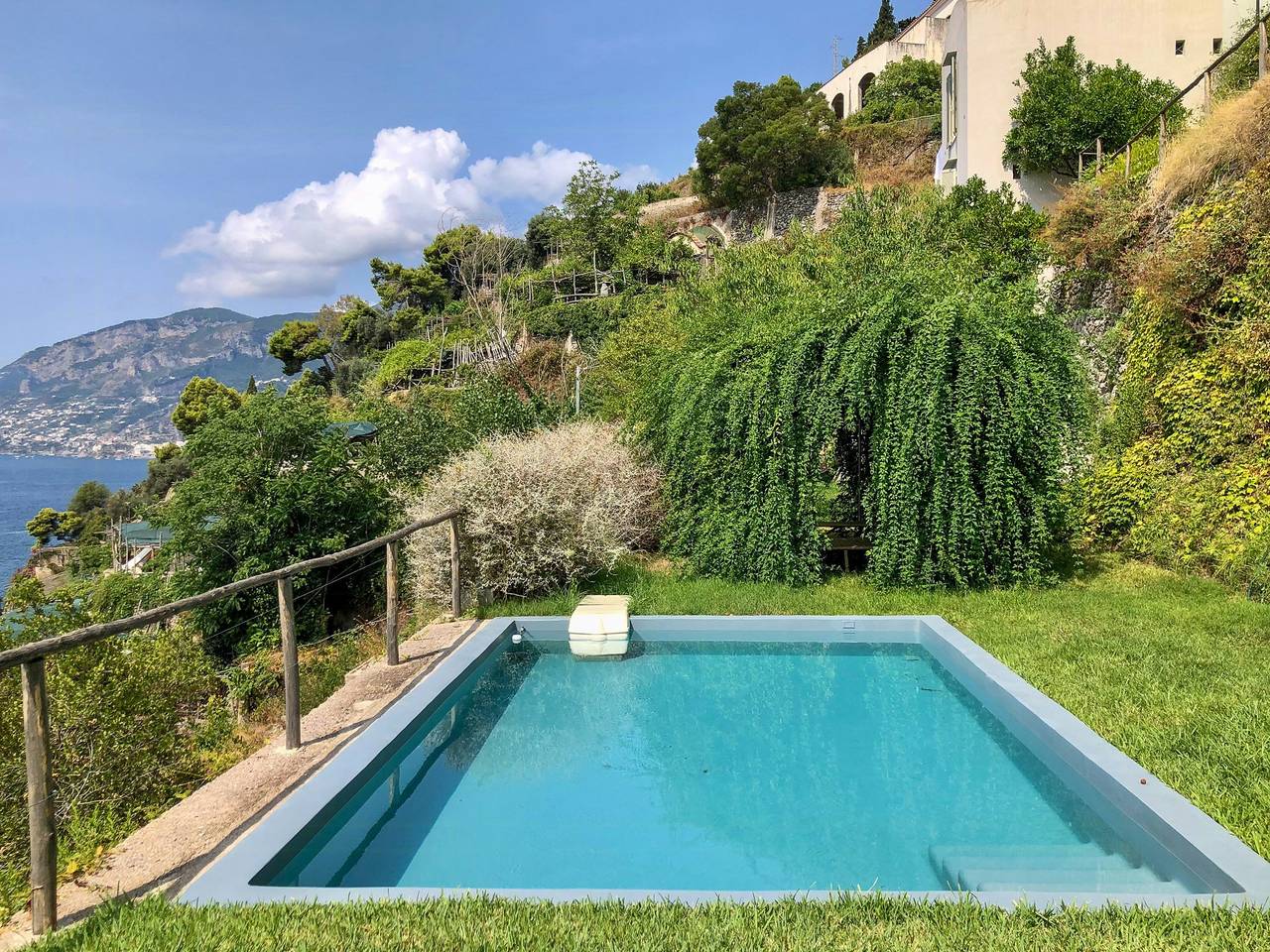 Villa con piscina e accesso al mare a Maiori in Maiori, Costiera amalfitana