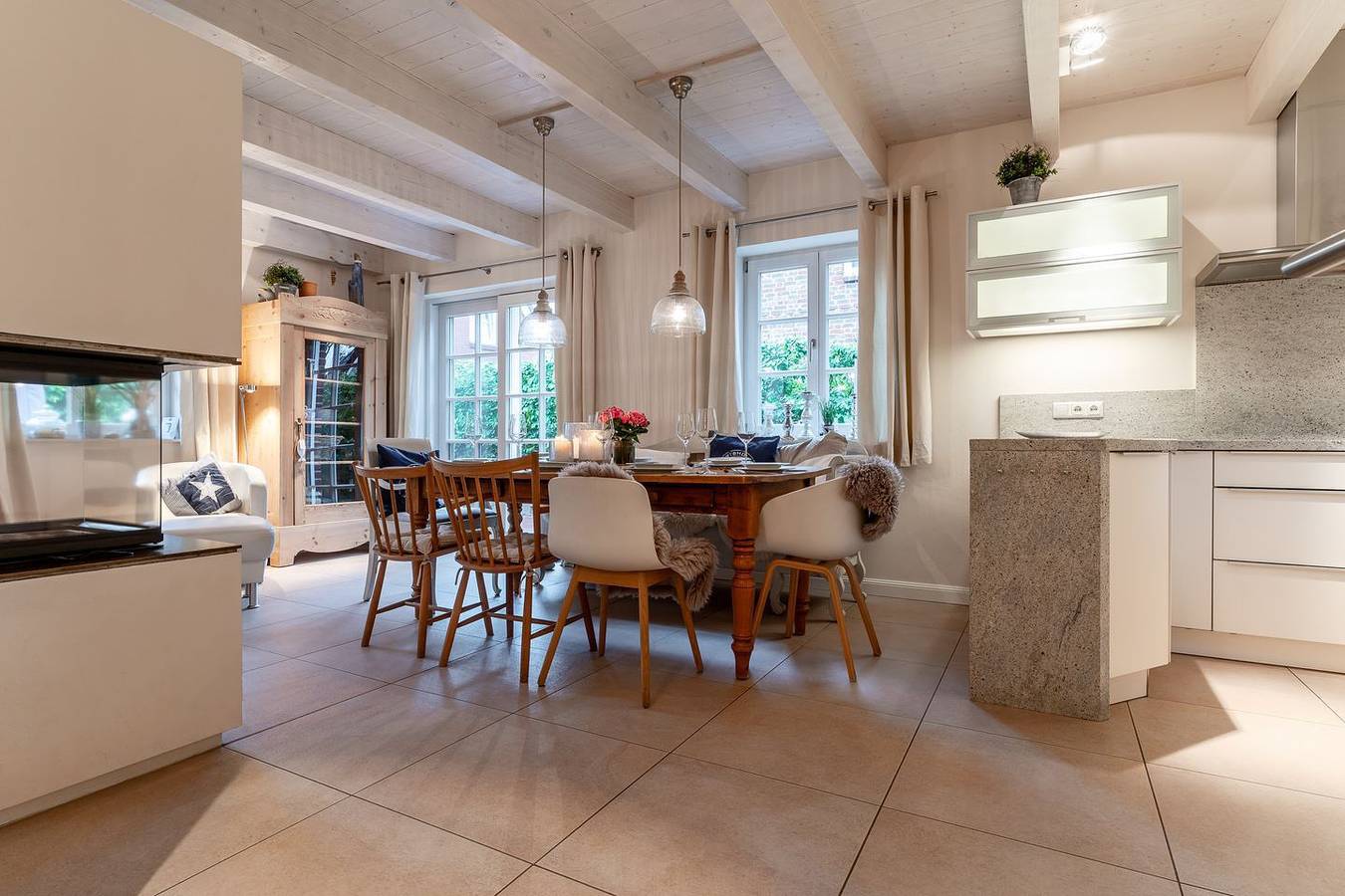 Nest und Meer - wunderschönes Einzelhaus in hervorragender Lage im Dorf! in St. Peter-Ording, Eiderstedt