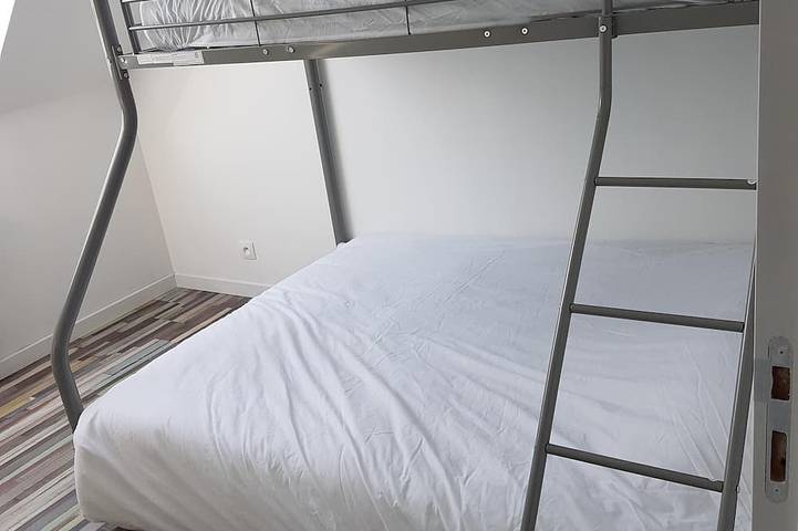 Location de vacances pour 6 personnes, avec jardin et terrasse, animaux acceptés à Saint-Jouan-des-Guérets - 3