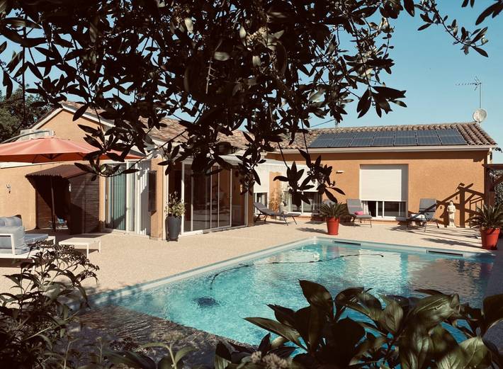 Chambre d’hôte pour 2 personnes, avec piscine et jardin