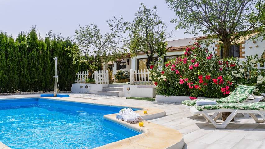 Casa rural para 14 personas, con piscina en Vélez-Rubio - 2