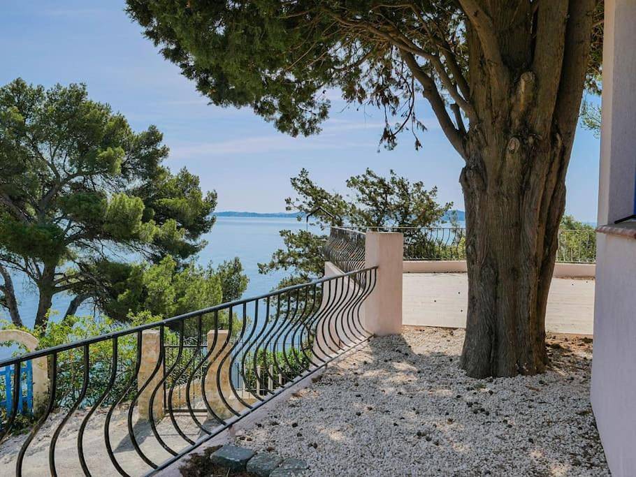 Two-Bedroom House in Carqueiranne, Côte méditerranéenne (France)