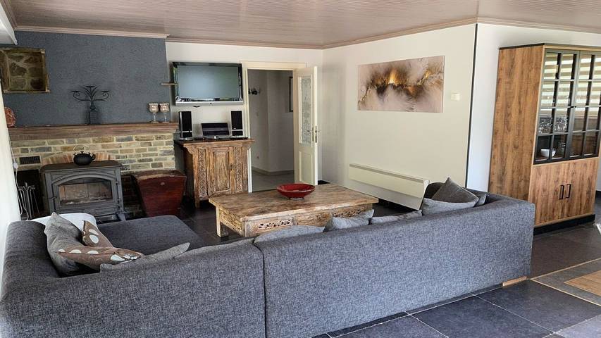 Location de vacances pour 8 personnes, avec sauna ainsi que jardin et jacuzzi à Houffalize - 2