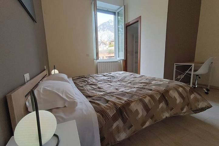 Ferienwohnung für 7 Personen in Lecco