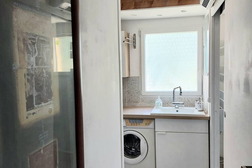 Apartamento entero, Gite for 2 to 4 people, in the medieval village of Vers Pont du Gard in Vers-Pont-du-Gard, Region de Nimes