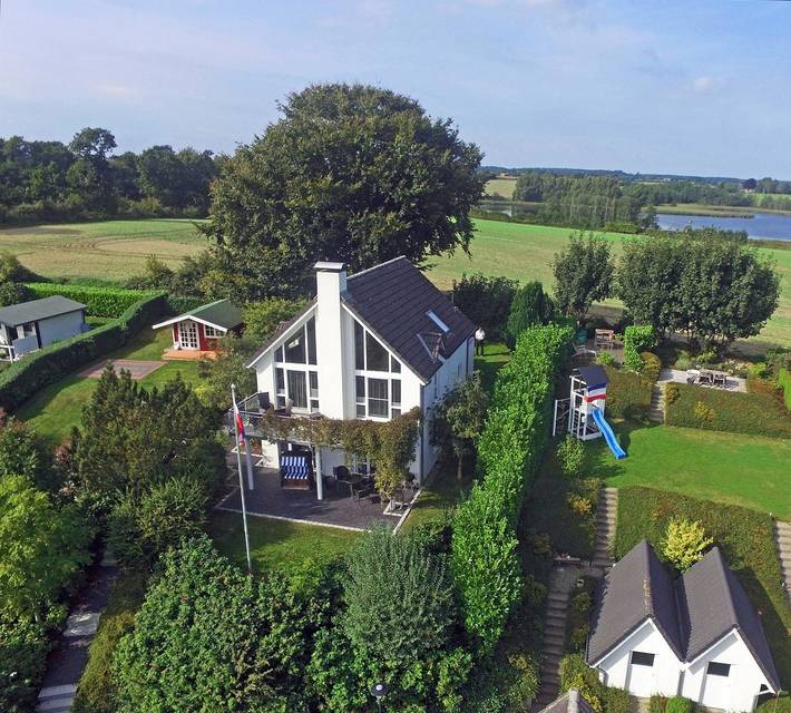 Ferienhaus für 4 Personen, mit Meerblick und Garten