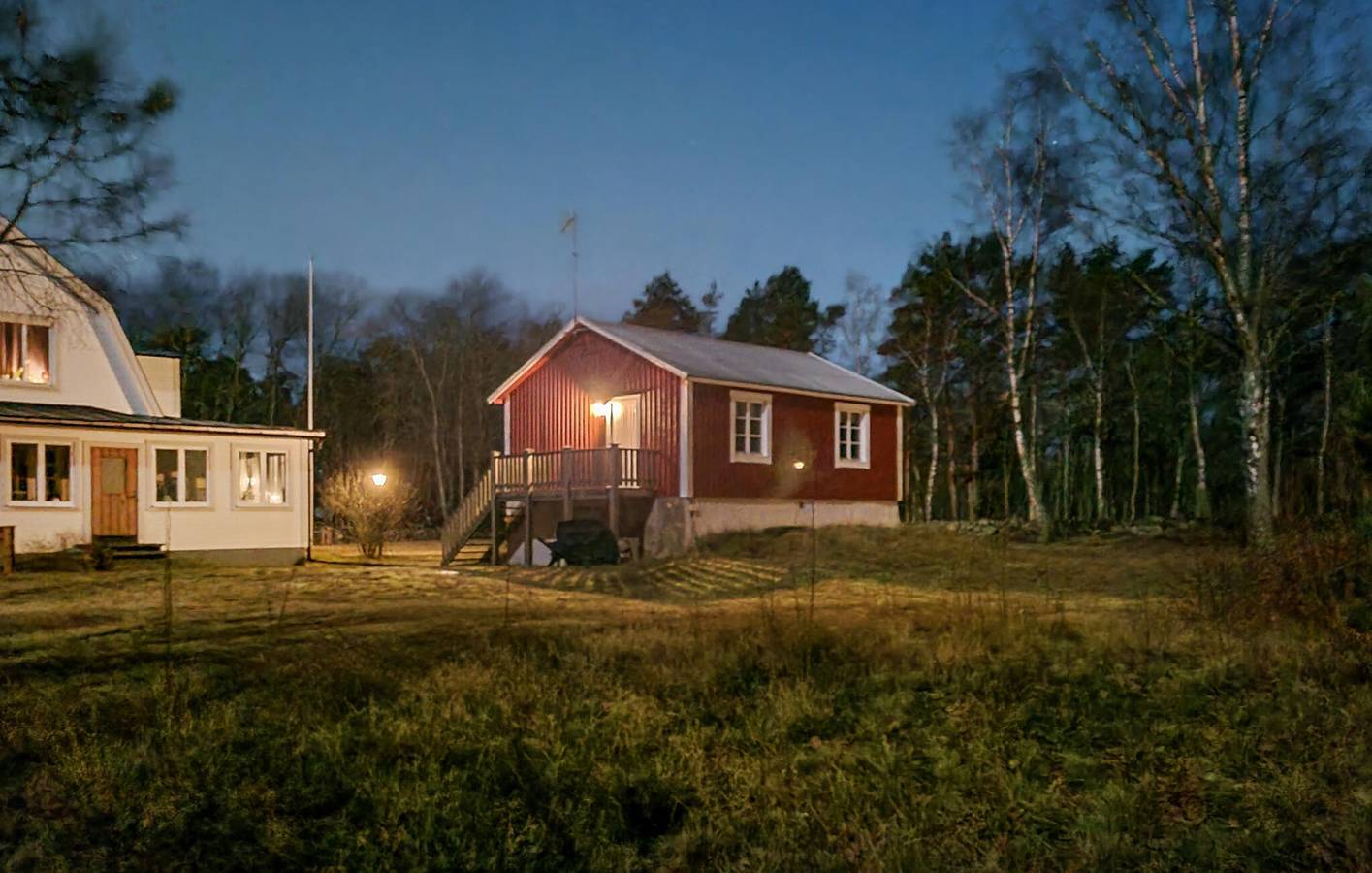 Hel semesterlägenhet, Lägenhet för 5 Personer med trädgård in Svenska Östersjön