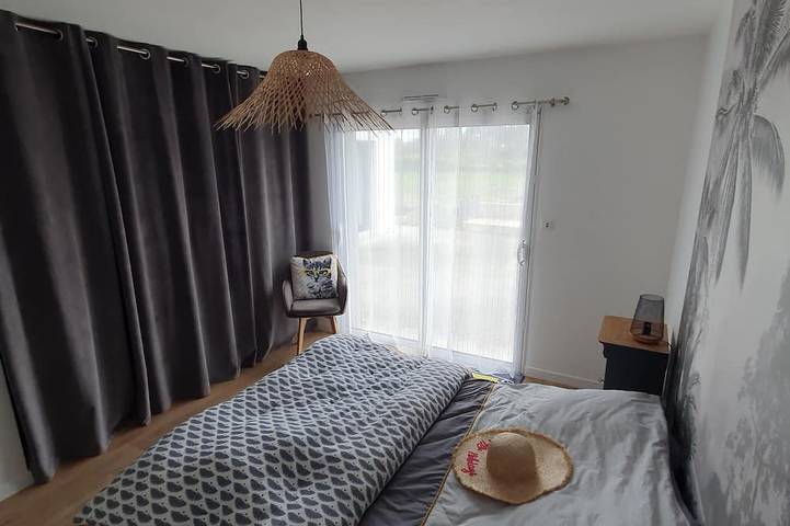 Location de vacances pour 8 personnes, avec jardin ainsi que terrasse et jacuzzi dans Plage Kersidan - 2