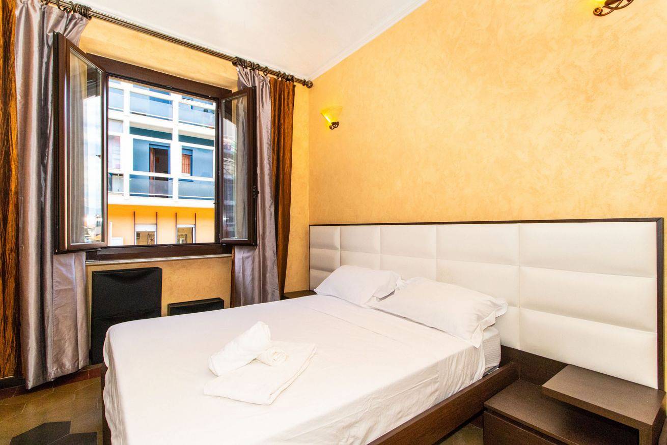 Entire apartment, Stylish Flatx2 Borgo San Paolo with Jacuzzi in Turin, Turin Province