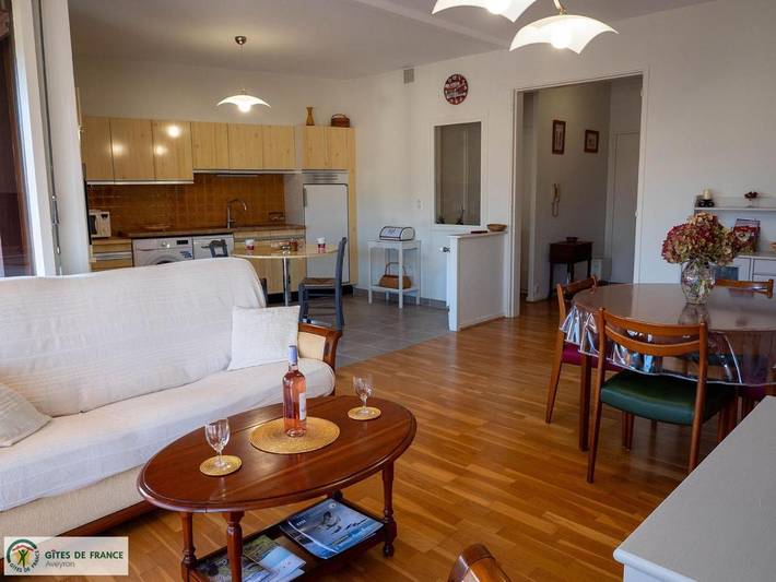 Gîte pour 2 personnes, avec terrasse dans Le Rex Espalion - 3