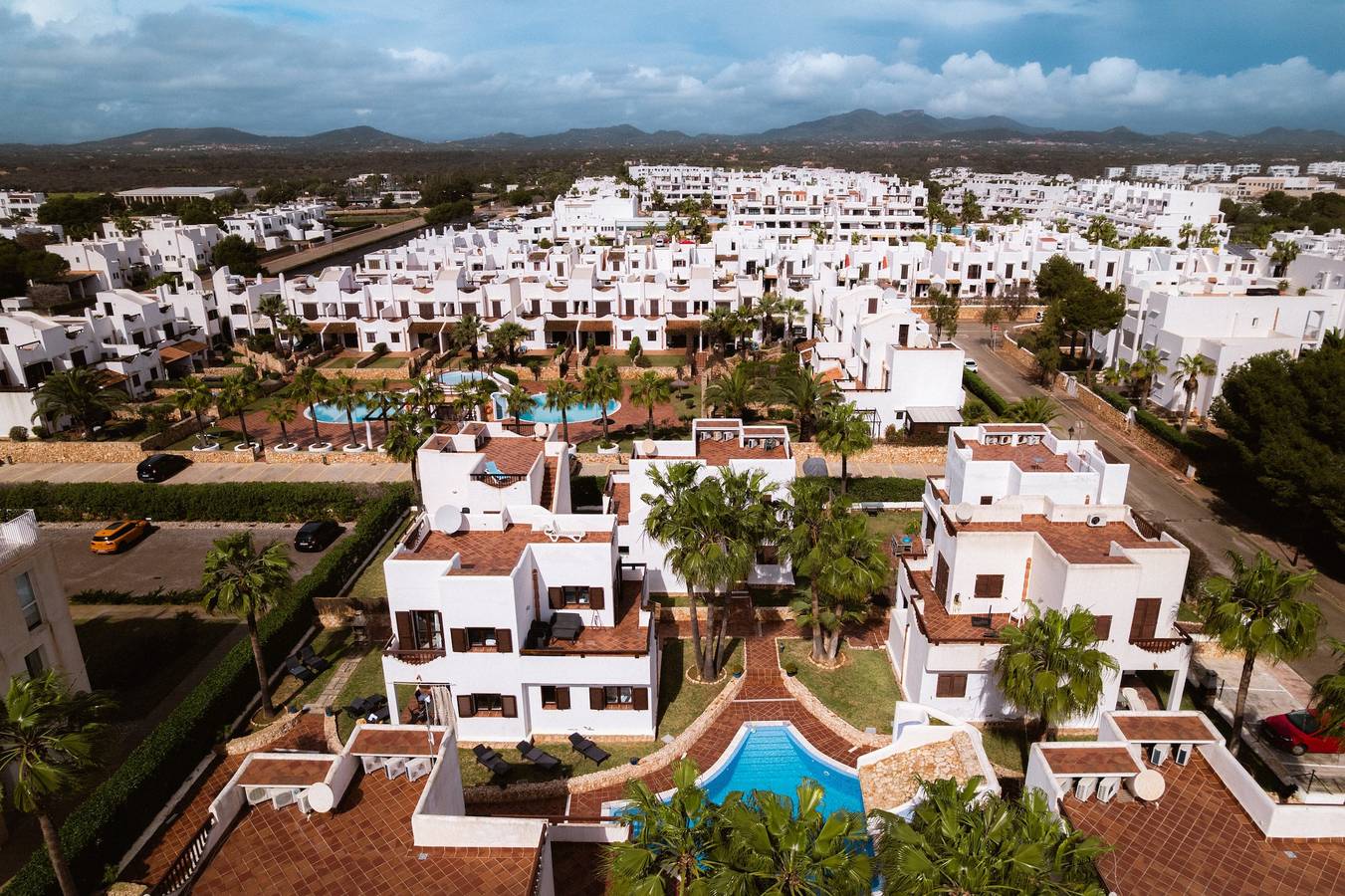 Holiday Villa en Cala d'Or with Shared Pool, Terrace, Garden & Wi-Fi in Cala Egos, Santanyí