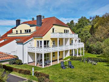 Ferienpark für 8 Personen, mit Garten und Sauna sowie Whirlpool und Pool, kinderfreundlich in Koserow