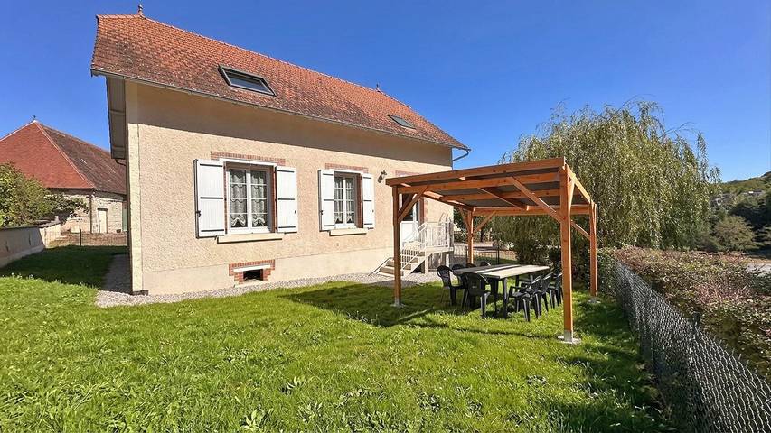 Le Rocher in Saint-Aurélien, La Meyze