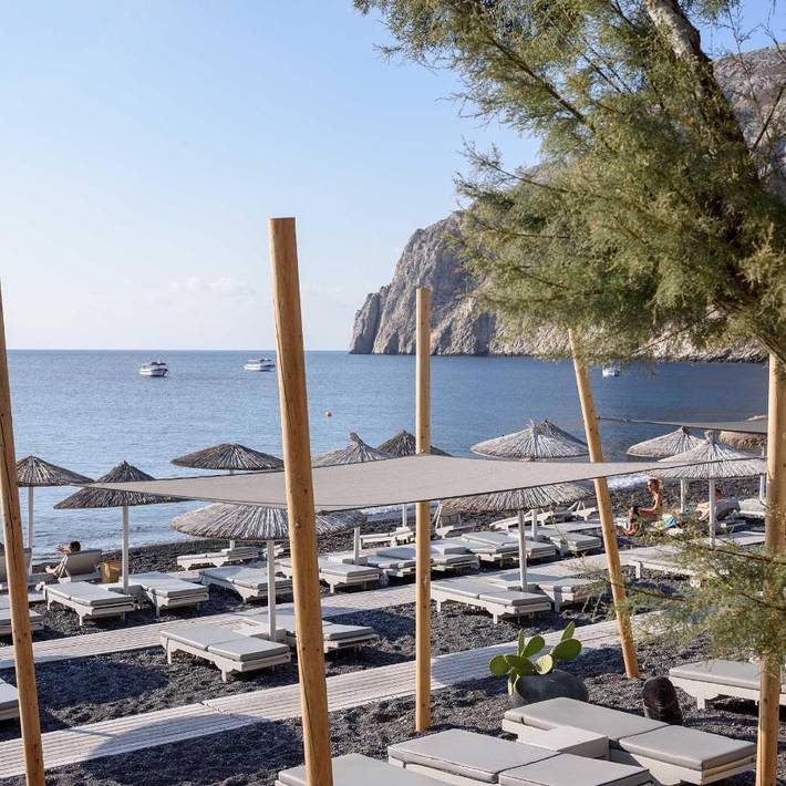 Hôtel pour 4 personnes, avec jardin et piscine ainsi que vue et bassin pour enfant