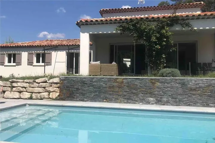 Maison de vacances pour 6 personnes, avec jardin ainsi que vue et piscine - 1