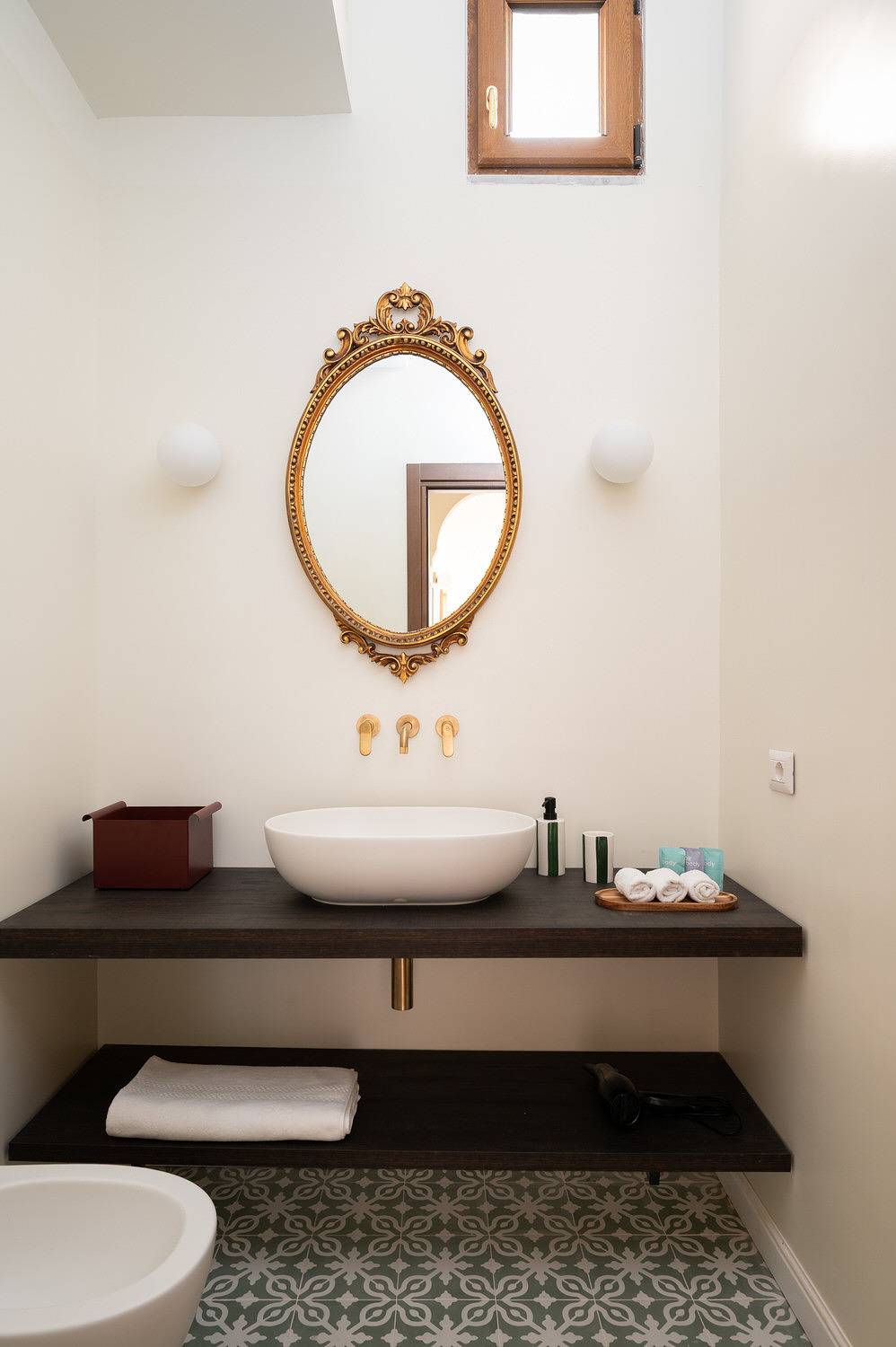 Apartamento entero, The Fleur Studio Suite in Terranoa/Olbia, Olbia