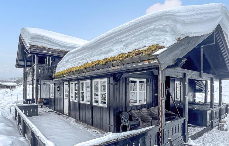Ferienhaus für 8 Personen mit Terrasse in Valle